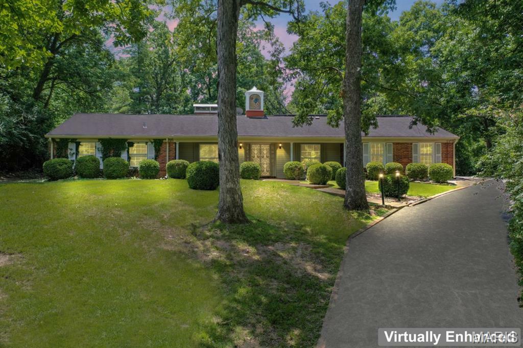 8 Balcon Estates  Creve Coeur MO 63141 photo