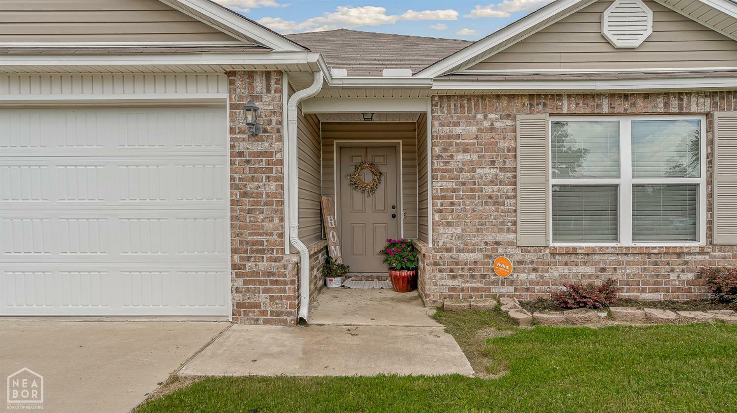 Property Photo: 4500 Willow Pointe AR 72405