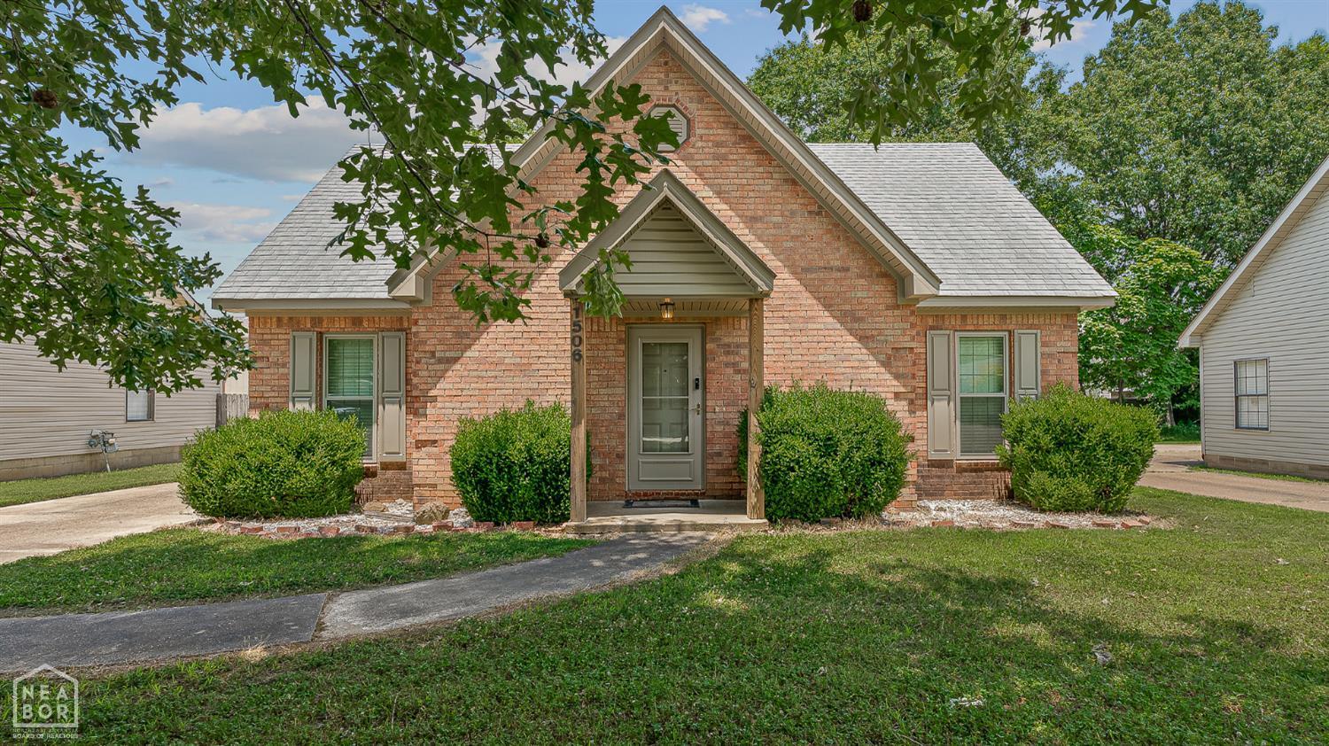 Property Photo:  1506 Golf Course Drive  AR 72404 