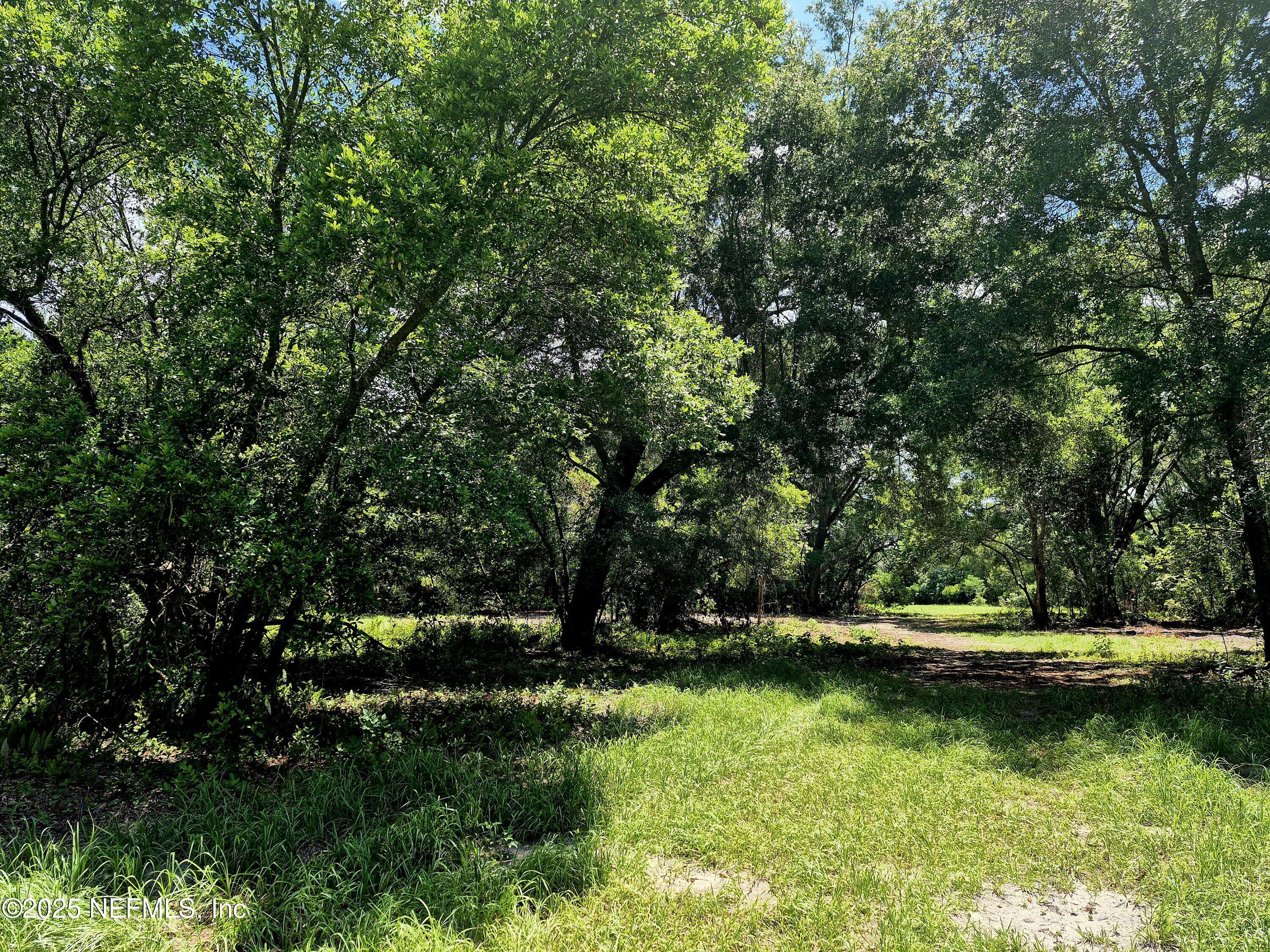 Property Photo:  370 Union Avenue  FL 32112 