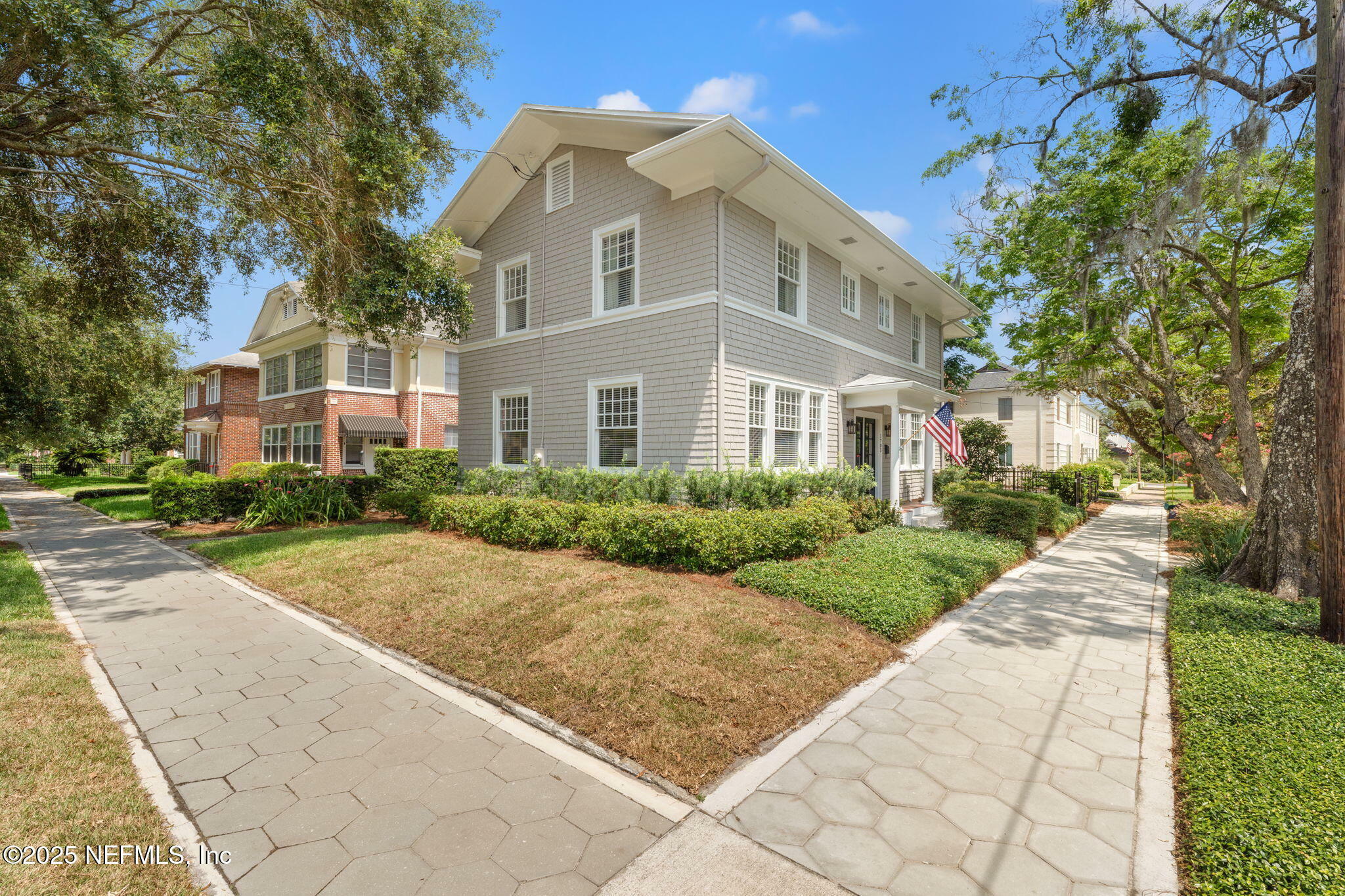 Property Photo: 1705 Seminole Road FL 32205