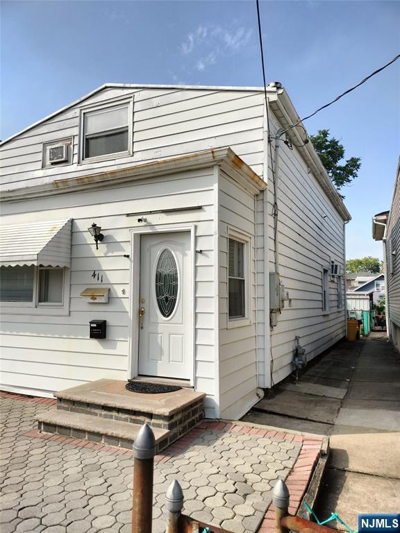 Property Photo:  411 Sheridan Place  NJ 07022 