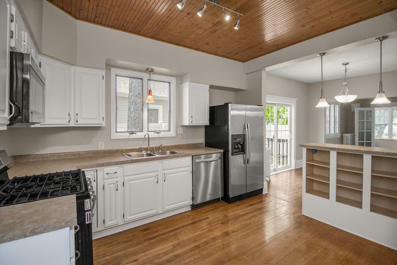Property Photo: 1439 Edmund Avenue MN 55104