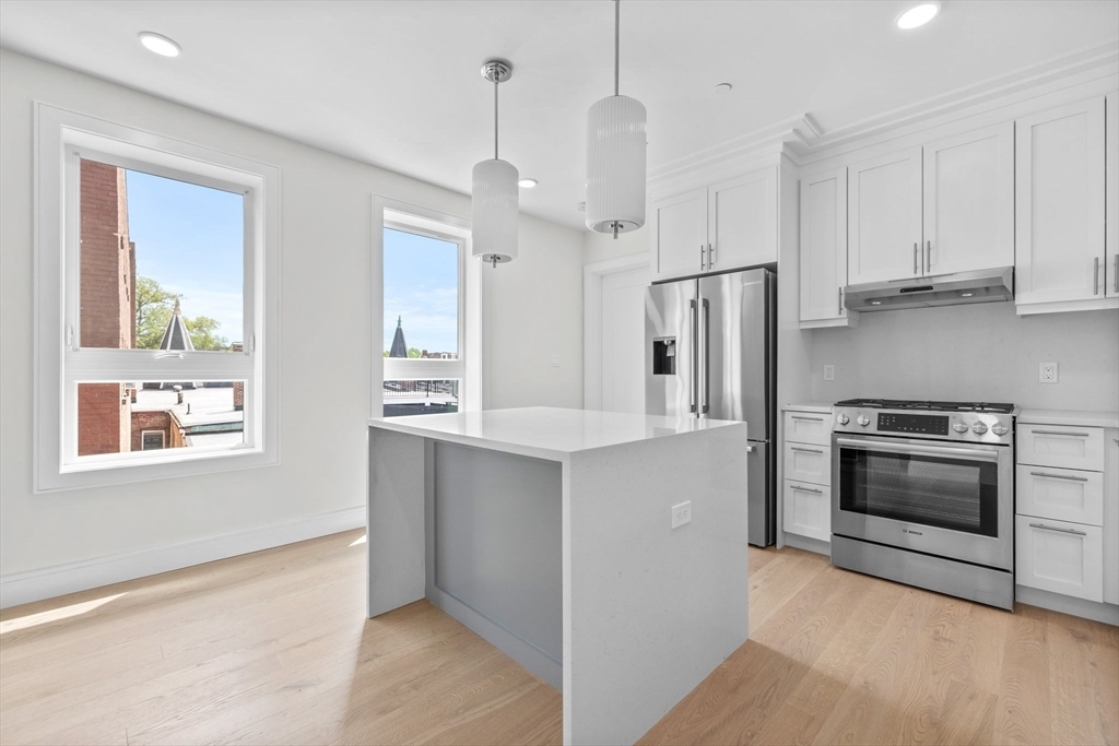 301 Border Street 603  Boston MA 02128 photo