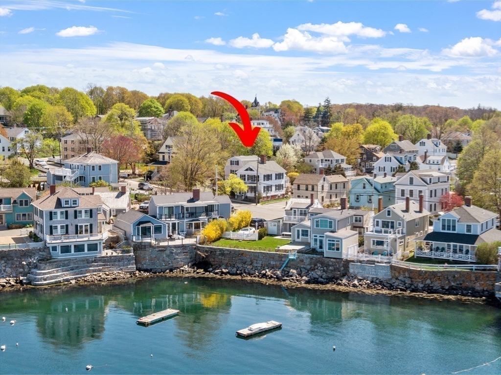 Property Photo: 10 Mt Pleasant Street C MA 01966
