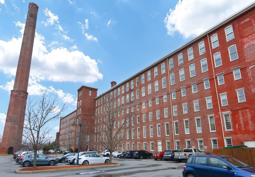 52 Lawrence Drive 312  Lowell MA 01854 photo