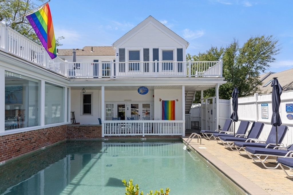 Property Photo:  15 Cottage Street 2  MA 02657 