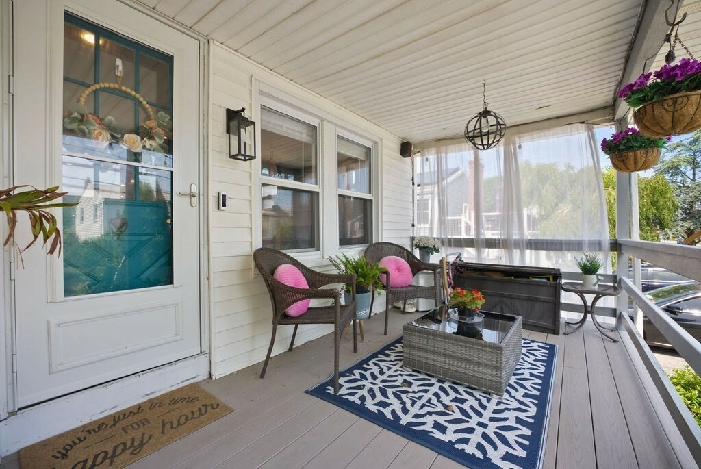 Property Photo: 97 Kingsley Rd MA 02045