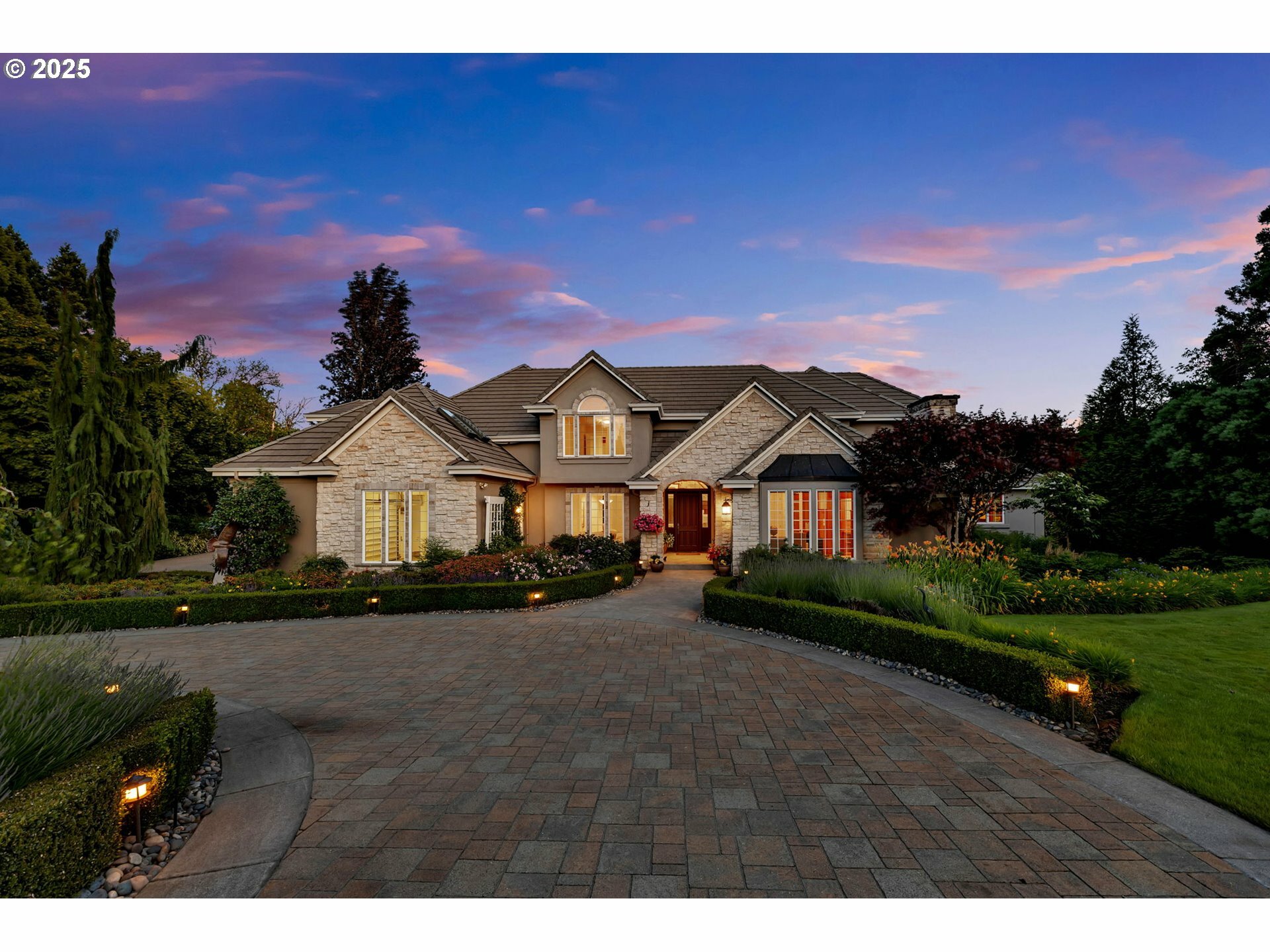 Property Photo: 8913 NE 151st Cir WA 98604