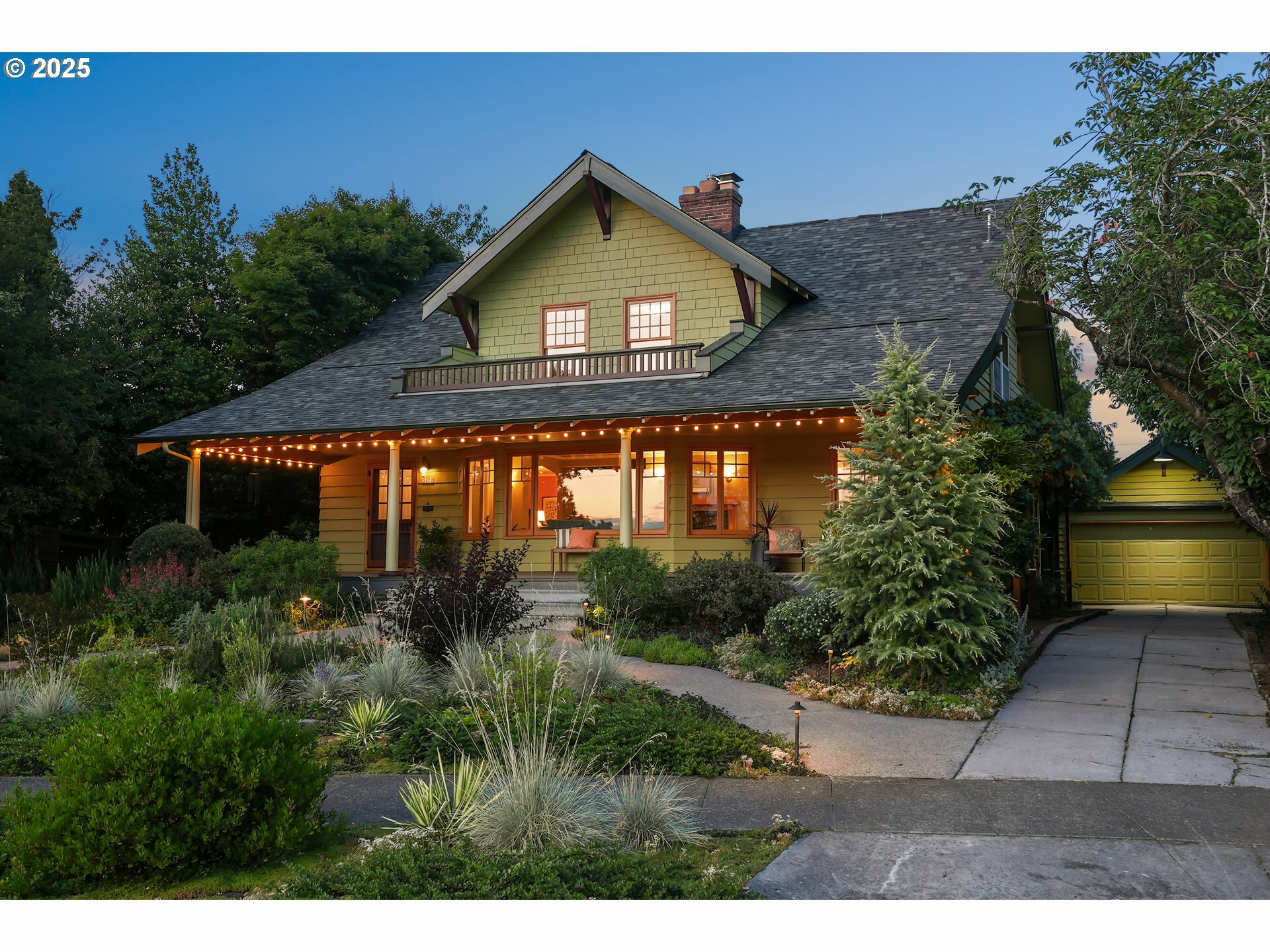 3177 N Willamette Blvd  Portland OR 97217 photo