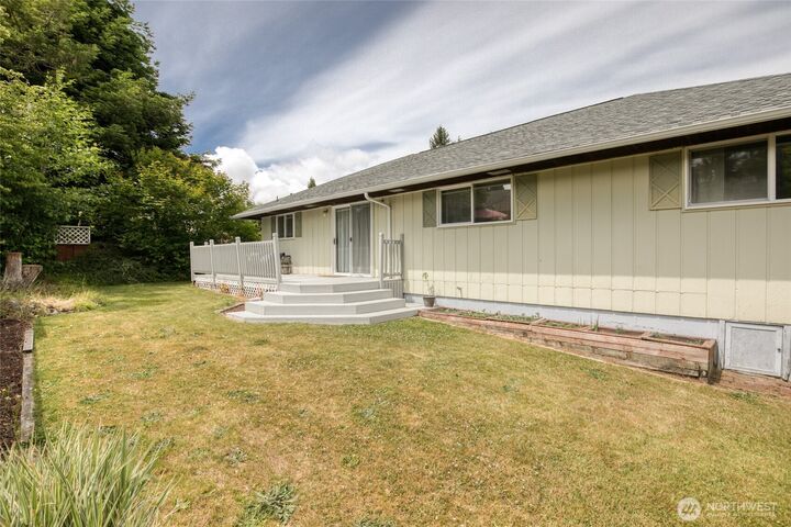 Property Photo: 218 Holly Lane WA 98537