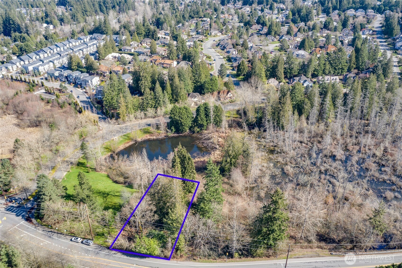 Property Photo: 4762 Issaquah-Pine Lake Rd SE WA 98029