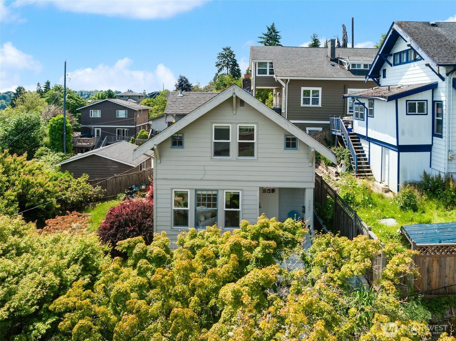 Property Photo: 2407 E Ward Street WA 98112