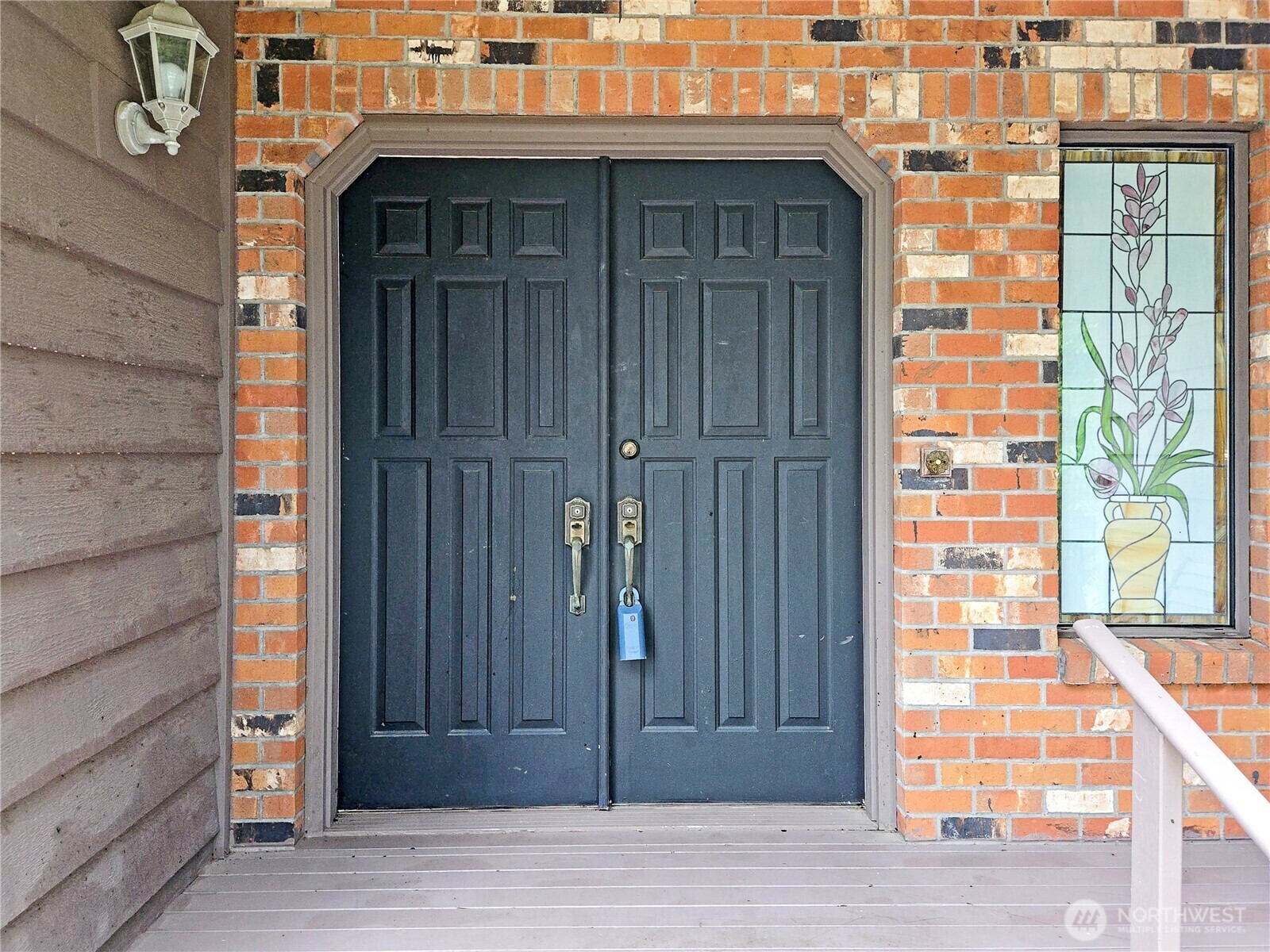 Property Photo: 2283 Darvic Place WA 98277