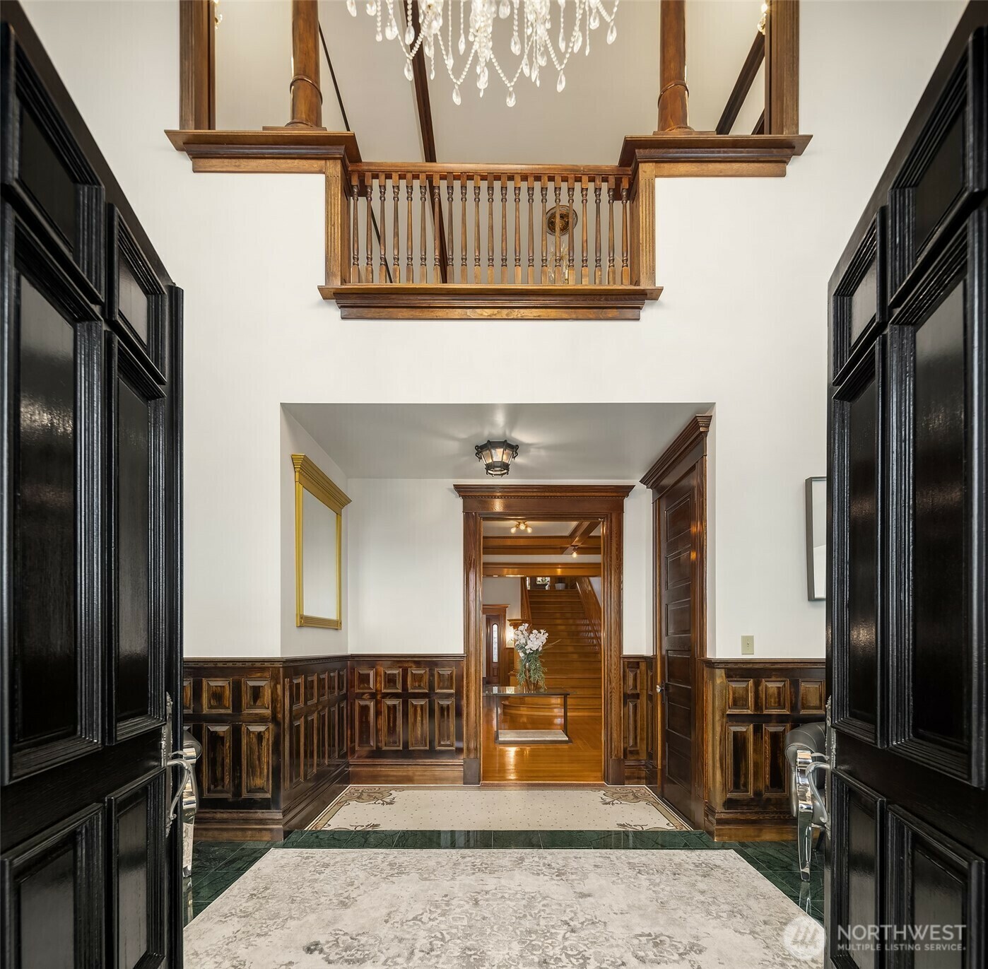 Property Photo: 1214 Warren Avenue N WA 98109
