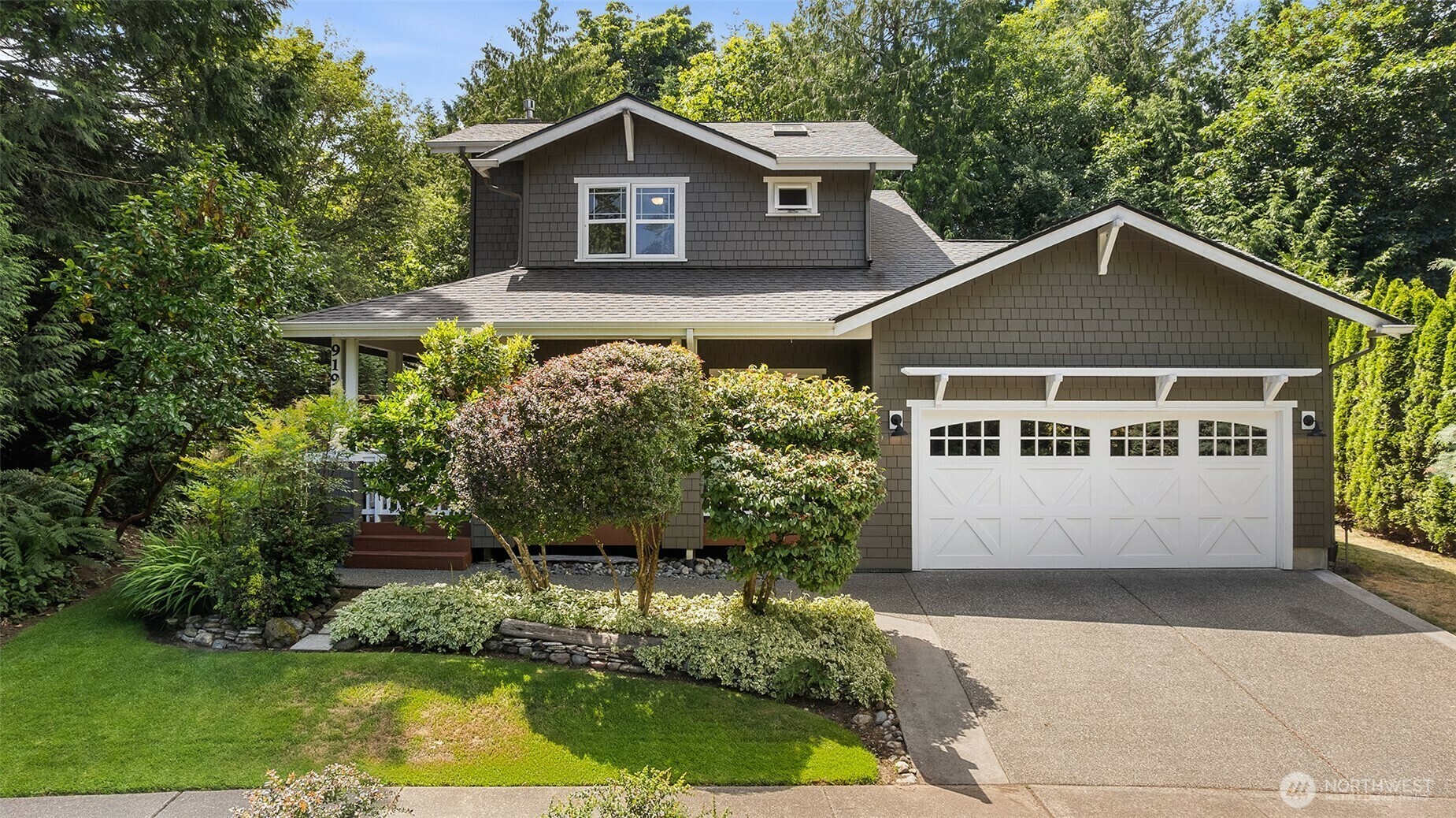 Property Photo: 9195 North Town Drive NE WA 98110