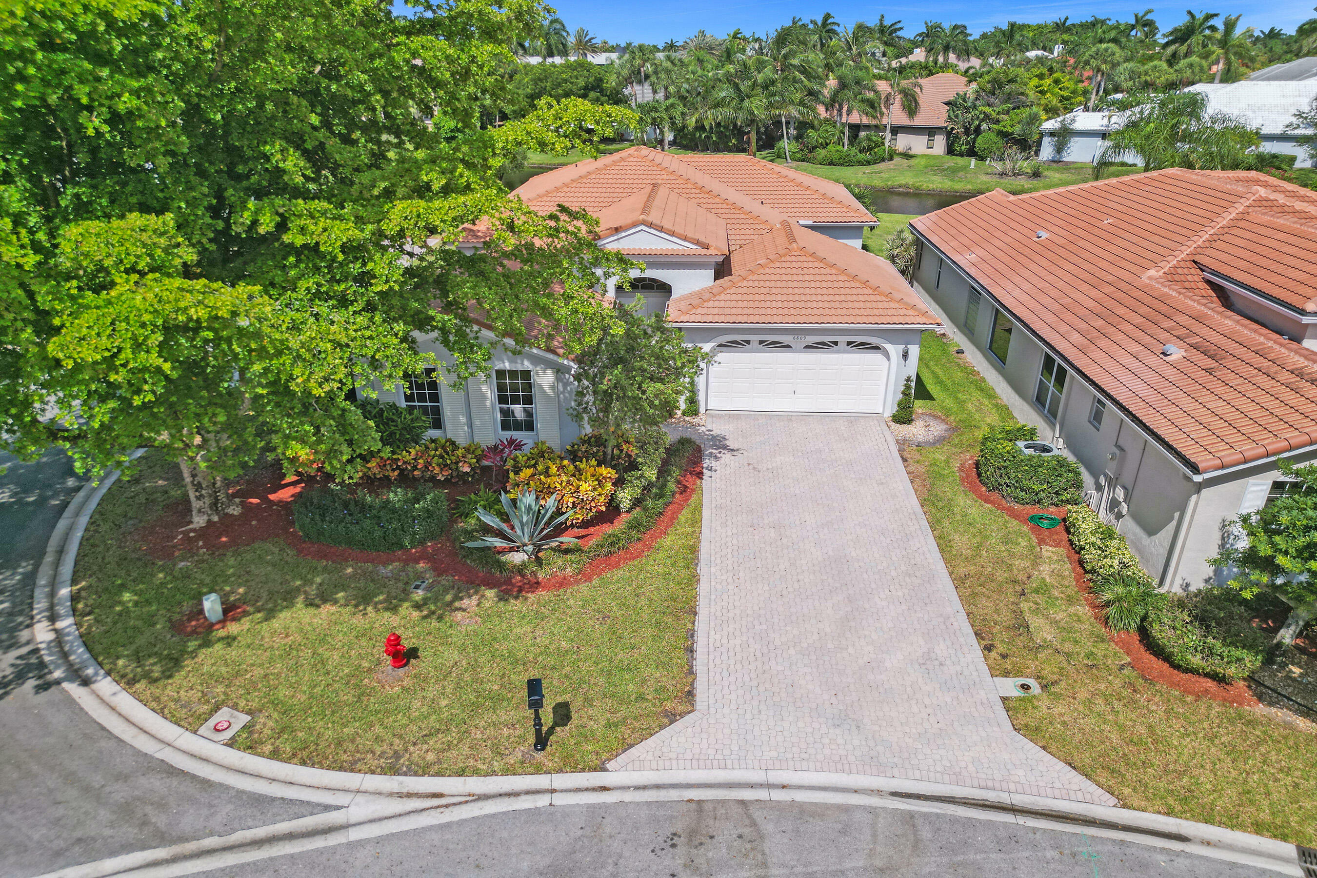 Property Photo: 6809 Portside Drive FL 33496