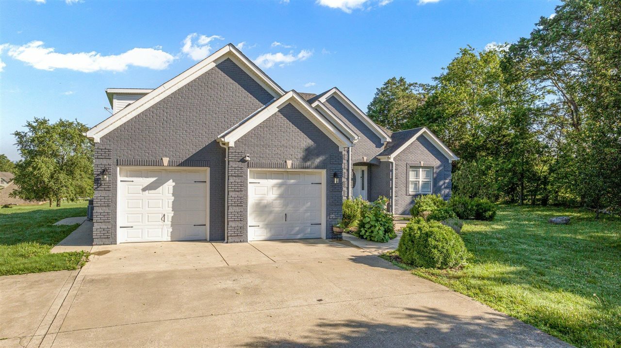 Property Photo: 9750 Russellville Road KY 42274