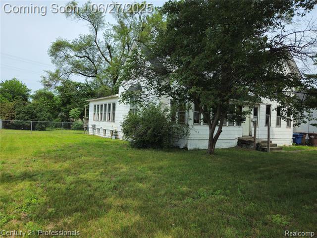Property Photo: 4428 Elizabeth Street MI 48184