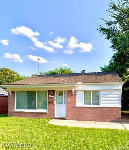 13231 Albany Street  Oak Park MI 48237 photo