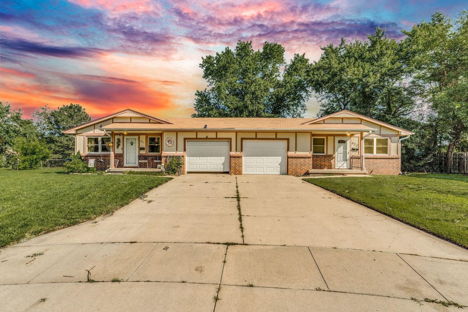Property Photo:  623 N Pamela Cir  KS 67212 