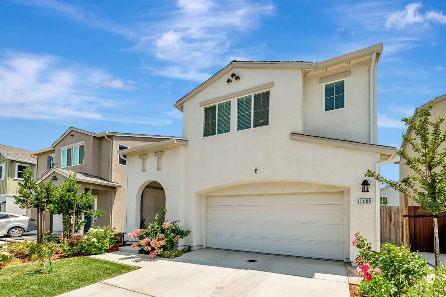 Property Photo: 1420 Primitivo Lane CA 95336
