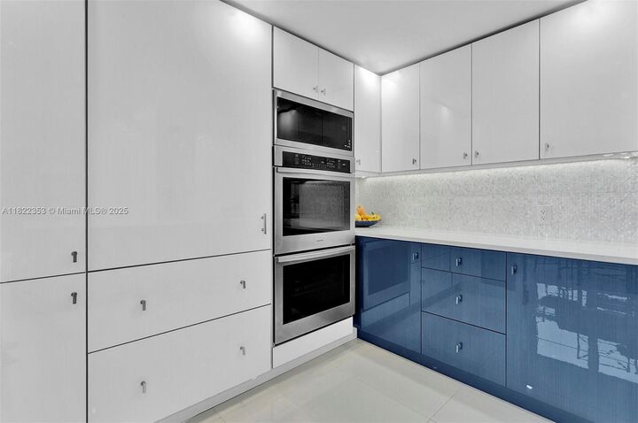 Property Photo:  3900 Galt Ocean Dr 506  FL 33308 