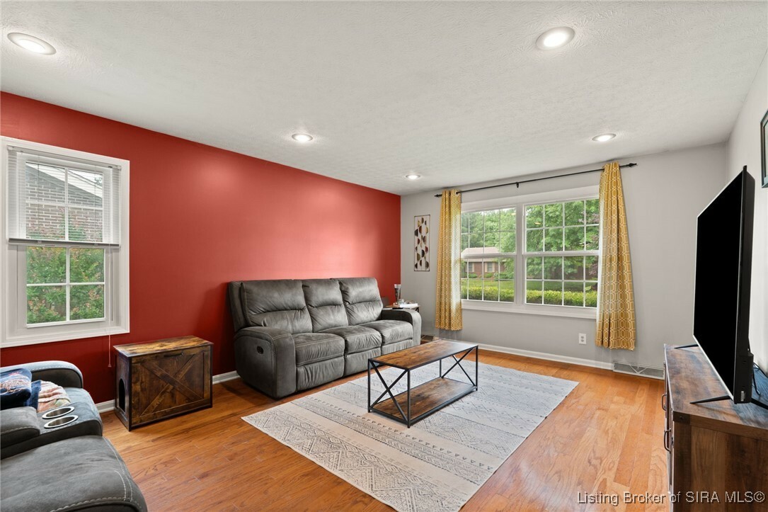 Property Photo: 4621 Shady View Drive IN 47119