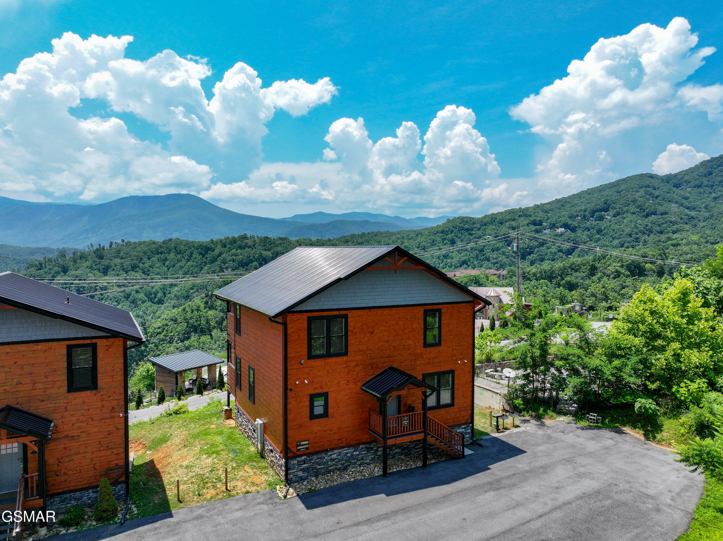 960 Cottage Gardens Way  Gatlinburg TN 37738 photo
