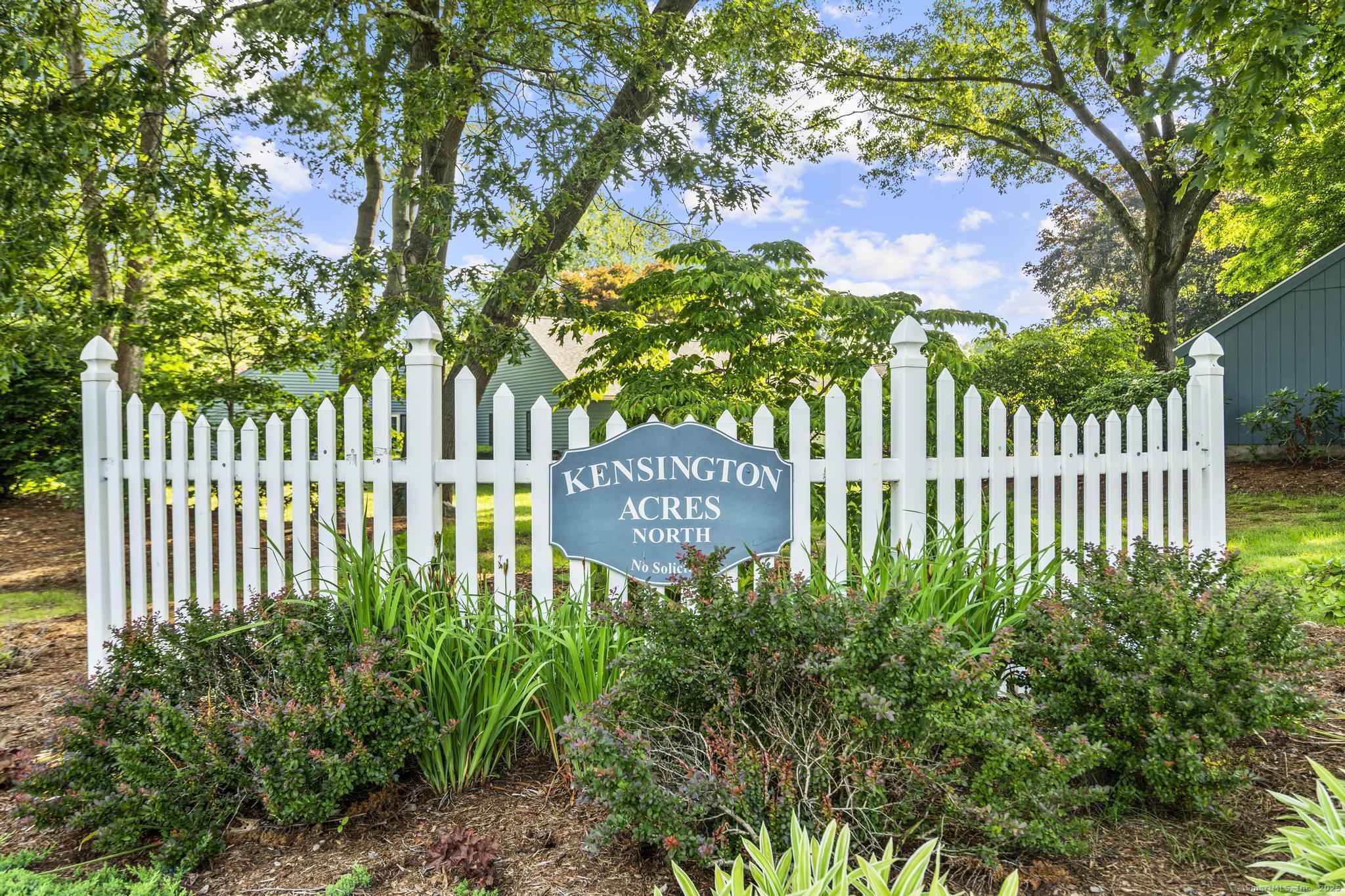 Property Photo: 3 Essex Lane 3 CT 06443