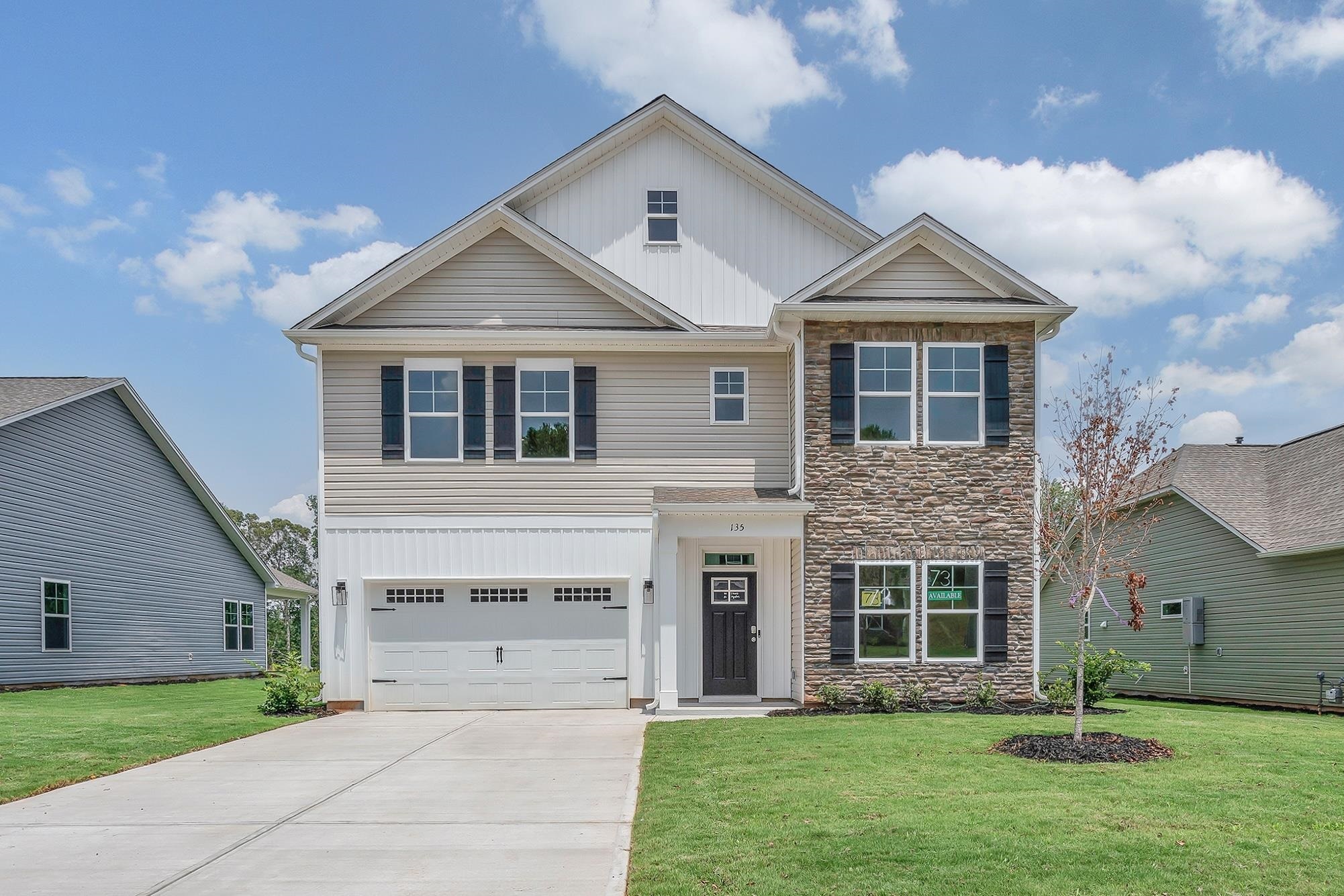 Property Photo: 135 Hunter Ridge Drive SC 29316