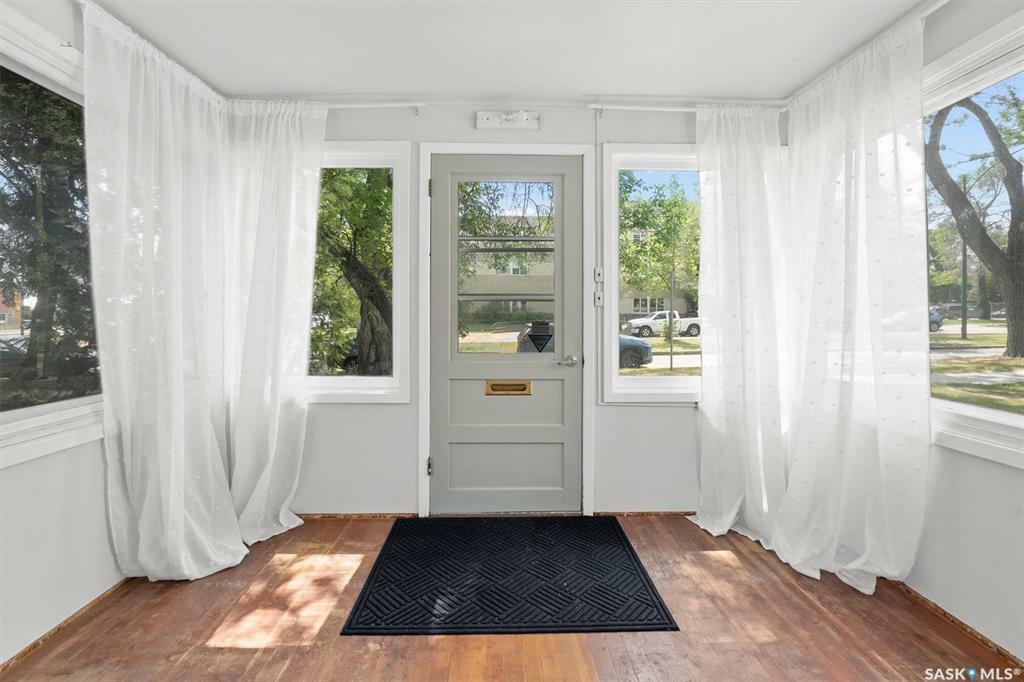 Property Photo: 108 31st Street W SK S7L 0P5