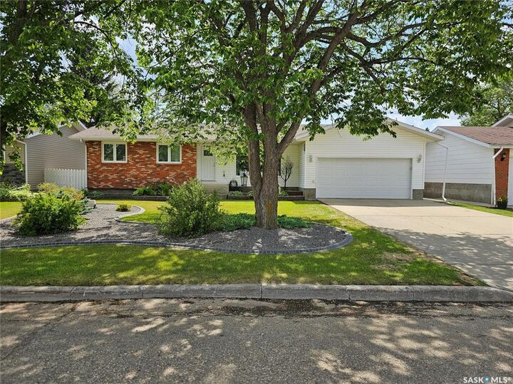 132 10th Avenue E  Unity SK S0K 4L0 photo