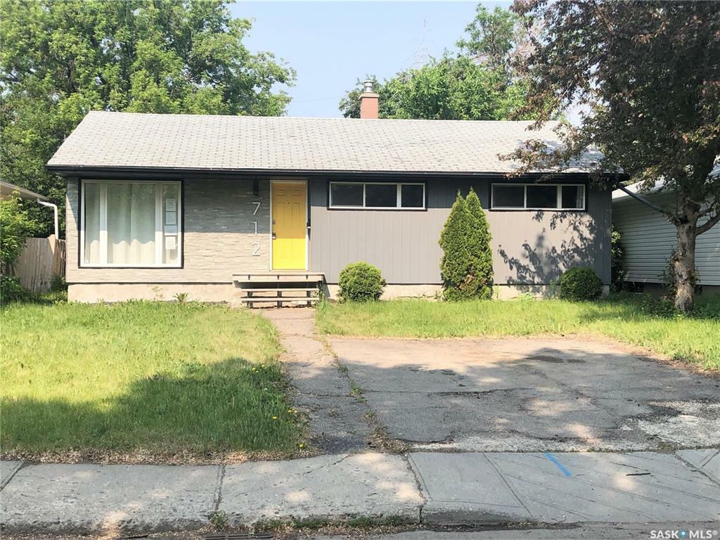 Property Photo: 712 Empress Street SK S4T 5C8