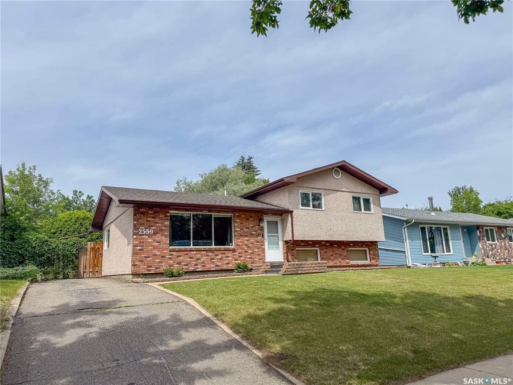 2559 15th Avenue E  Prince Albert SK S6V 6H4 photo