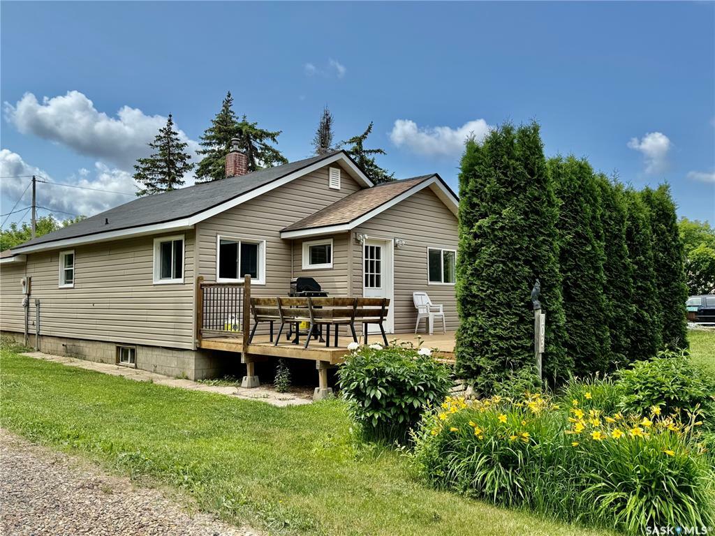 Property Photo: 103 2nd Avenue W SK S0M 2J0