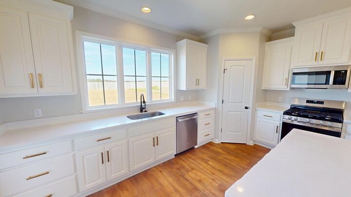 Property Photo:  668 Battles Rd  AL 36301 