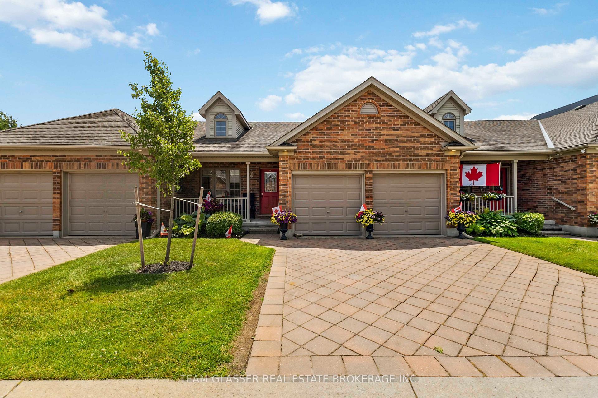 Property Photo: 5 Foxhollow Drive 5 ON N0L 1G3