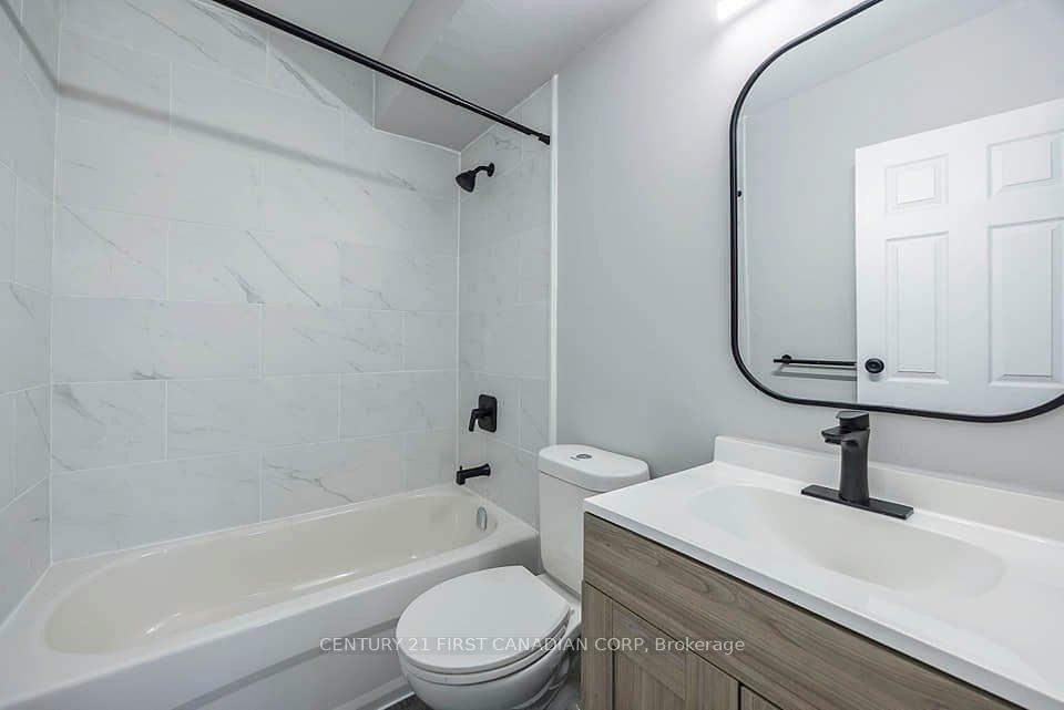 Property Photo: 871 Adelaide Street N 105 ON N5Y 2M2