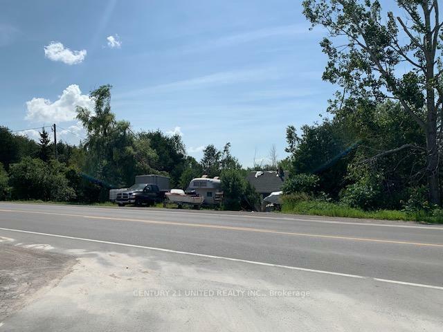 Photo de la propriété: 3063 Lakefield Road ON K9J 6X5