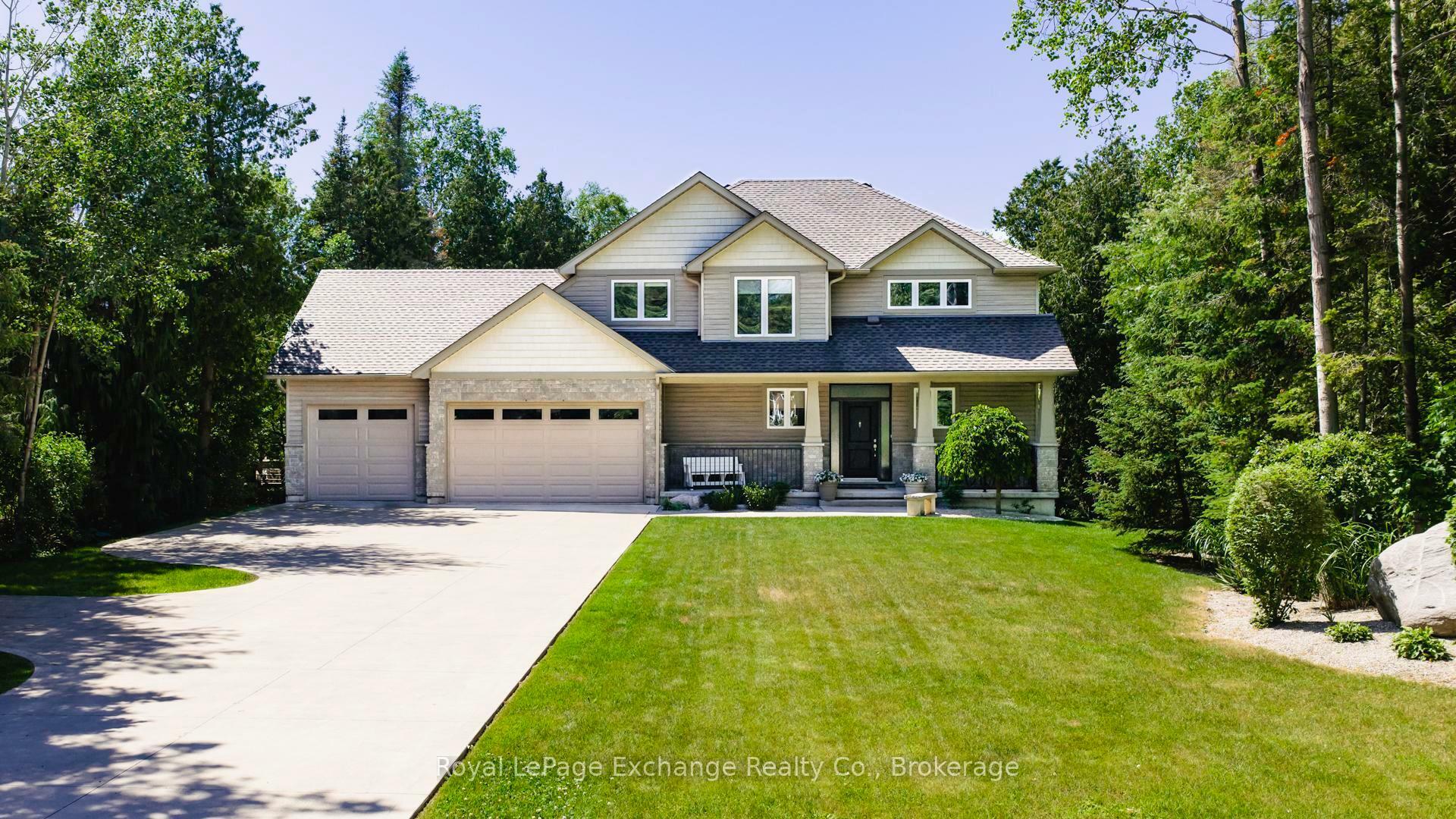 Property Photo: 14 Kuehner Street ON N0G 2T0