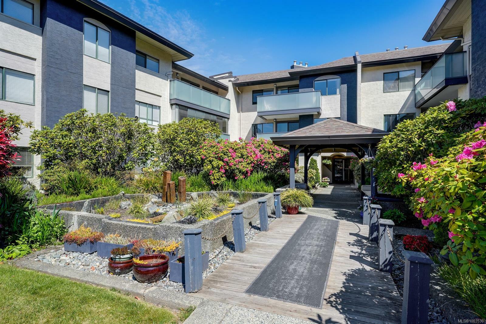 Photo de la propriété: 3900 Shelbourne St 206 BC V8P 4H8