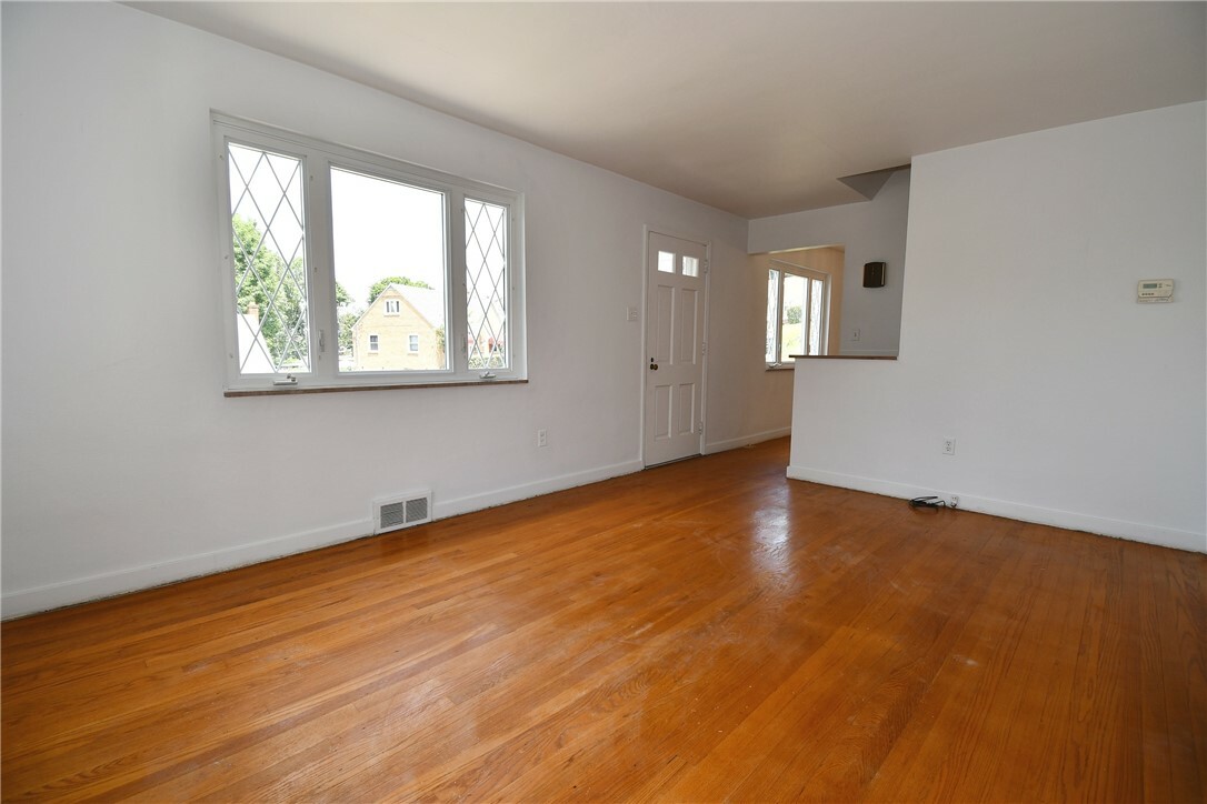 Property Photo: 3579 Middleboro Rd PA 15234