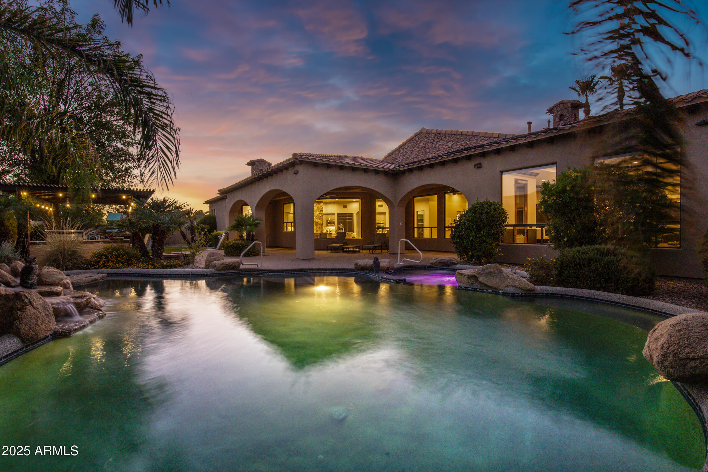 Property Photo: 4327 E Capricorn Place AZ 85249
