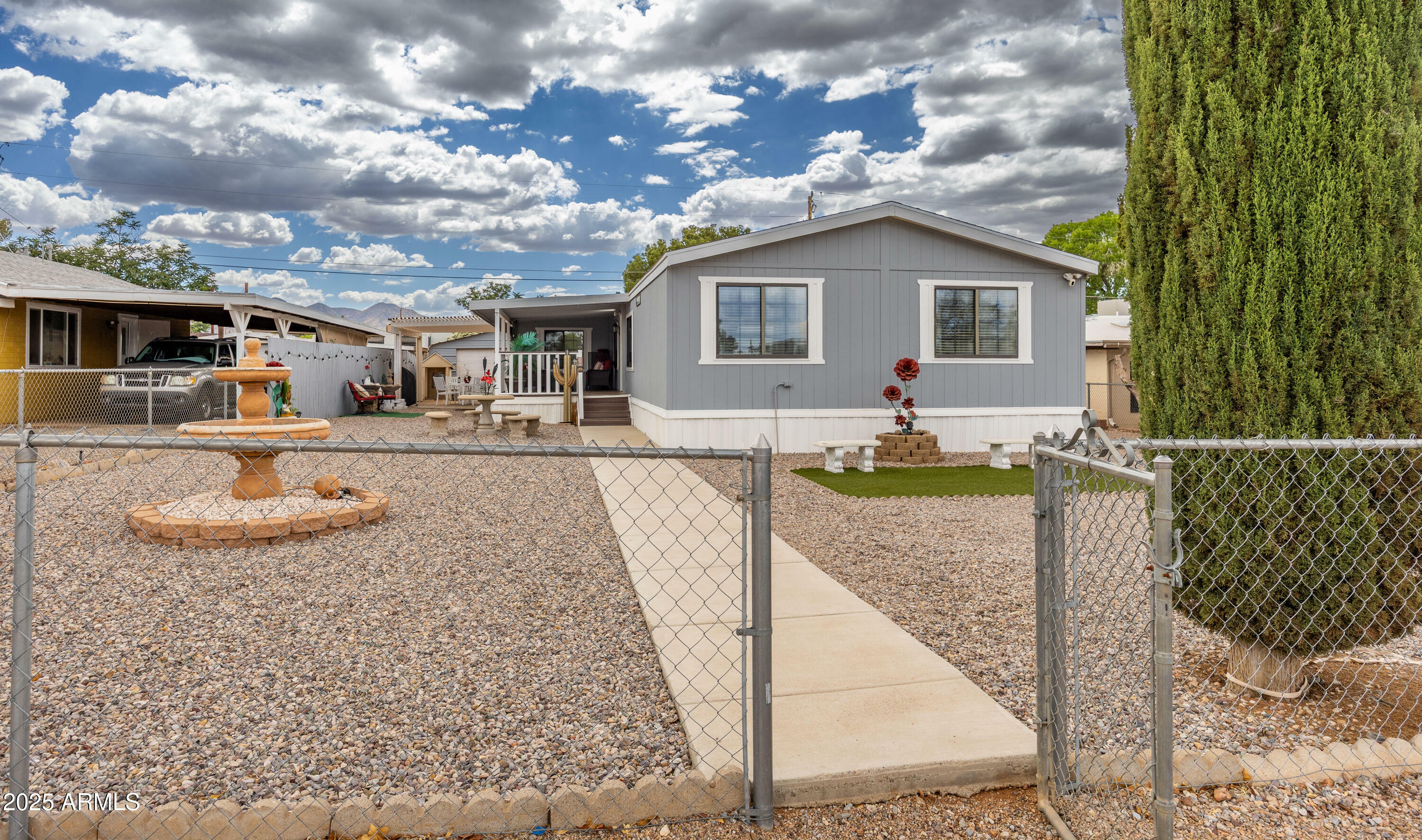 Property Photo: 212 N 1st Street AZ 85635