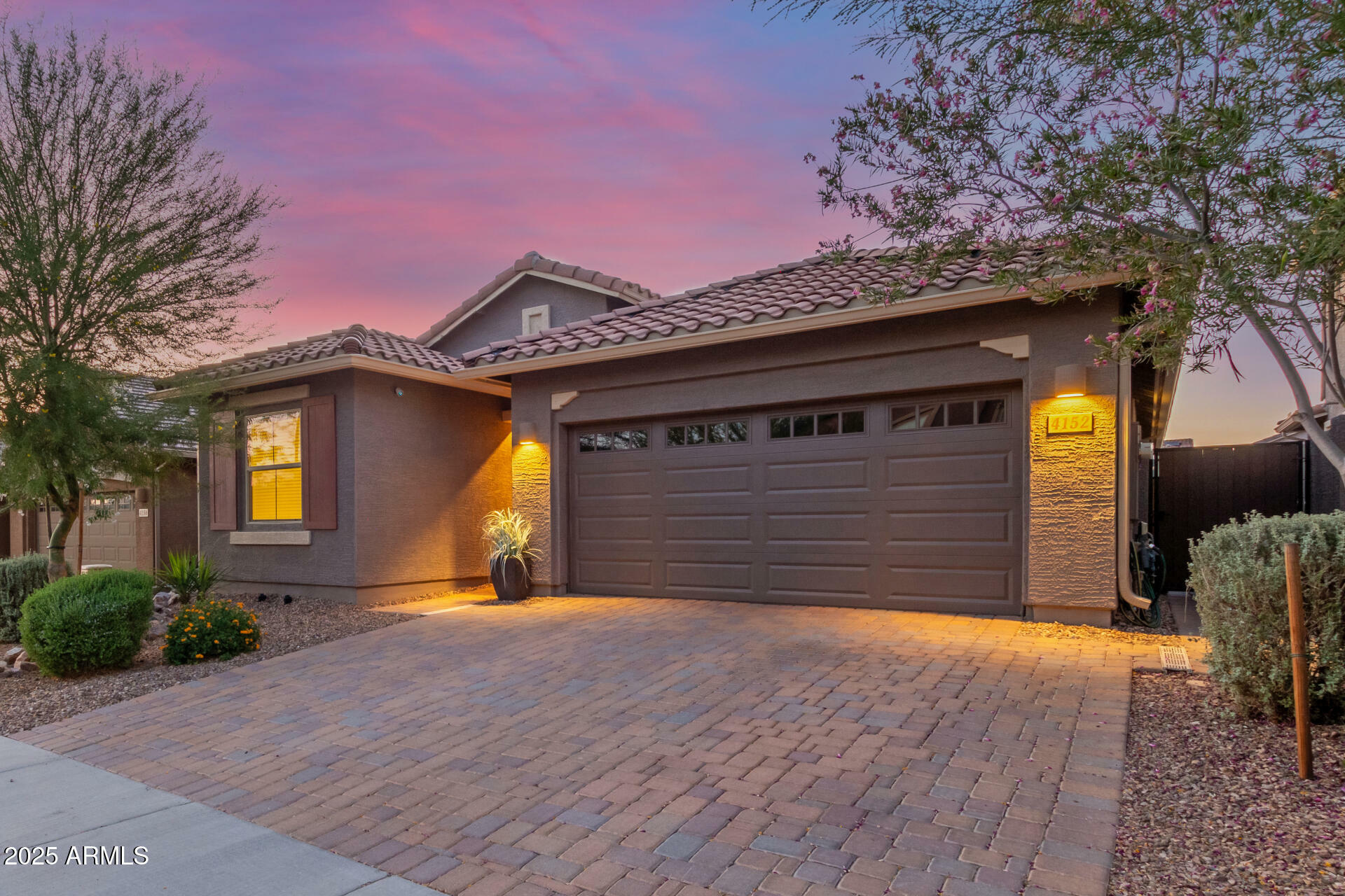 Property Photo: 4152 W Bradshaw Creek Lane AZ 85087