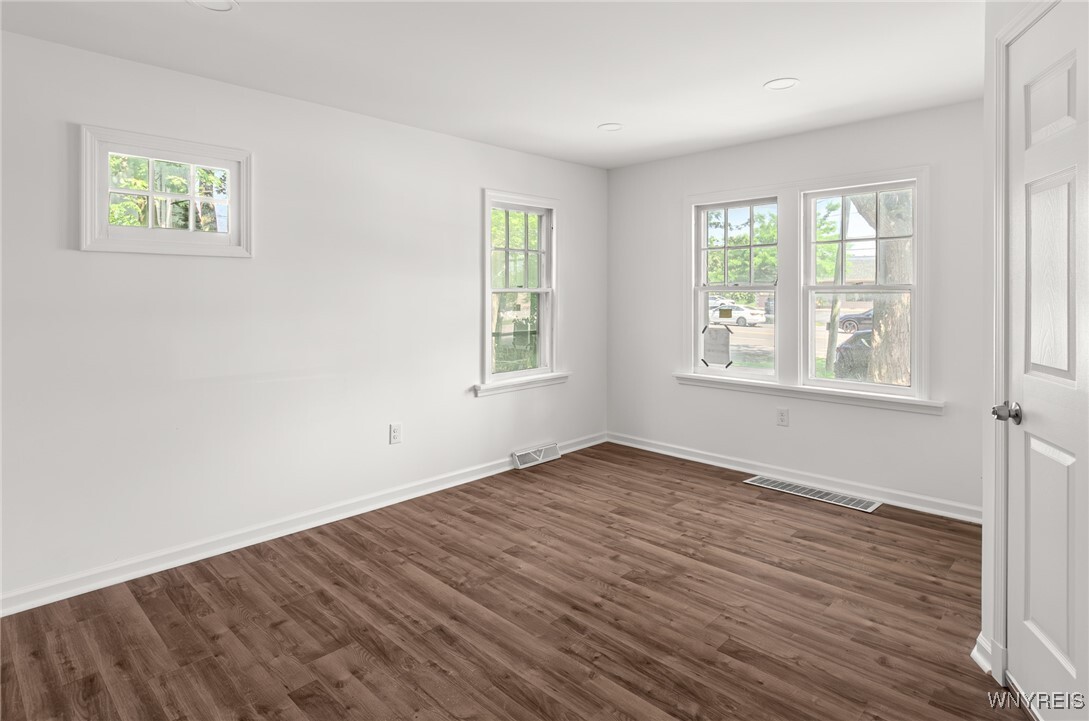 Property Photo: 8521 Sheridan Drive NY 14221
