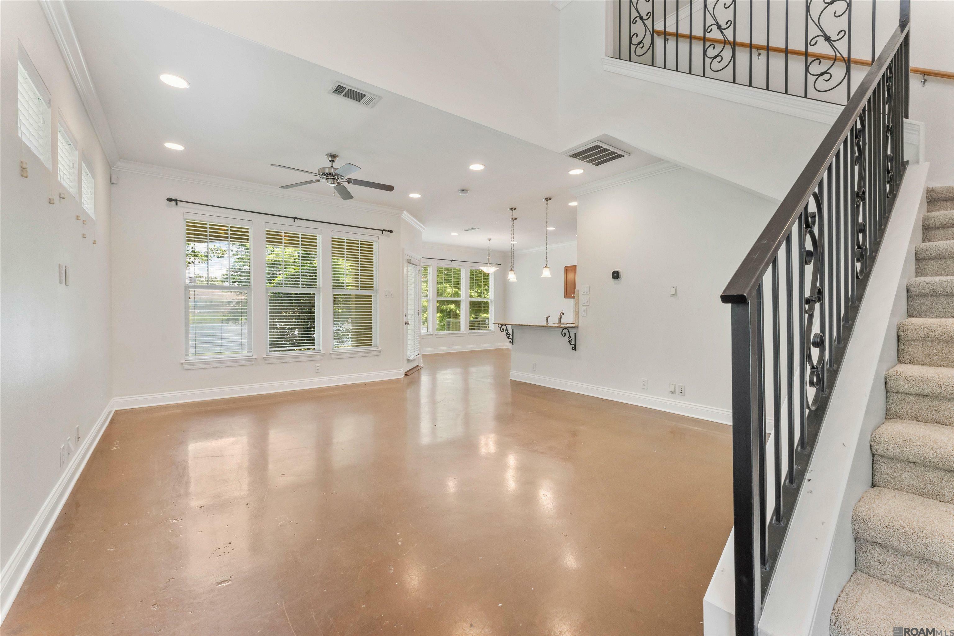 Property Photo: 8000 Stonelake Village Ave #201 LA 70820