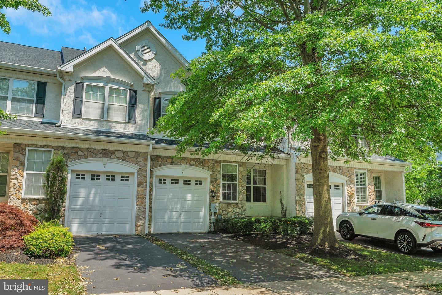 5 Henley Drive  Glen Mills PA 19342 photo