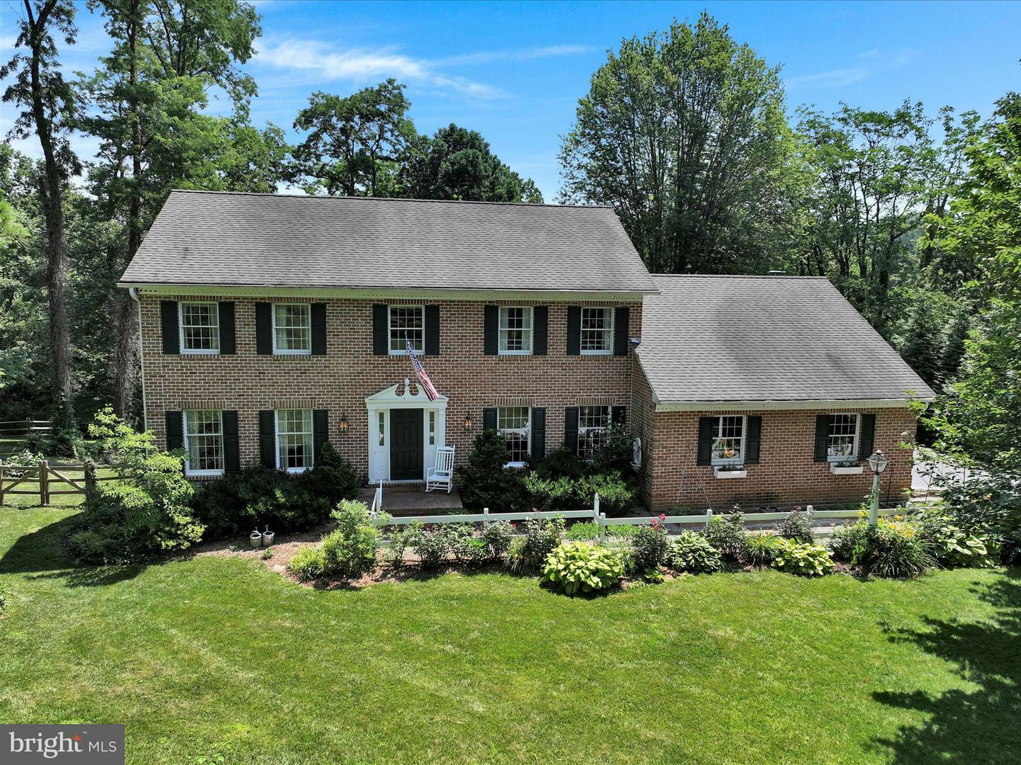 Property Photo: 9 Deerfield Road PA 17603